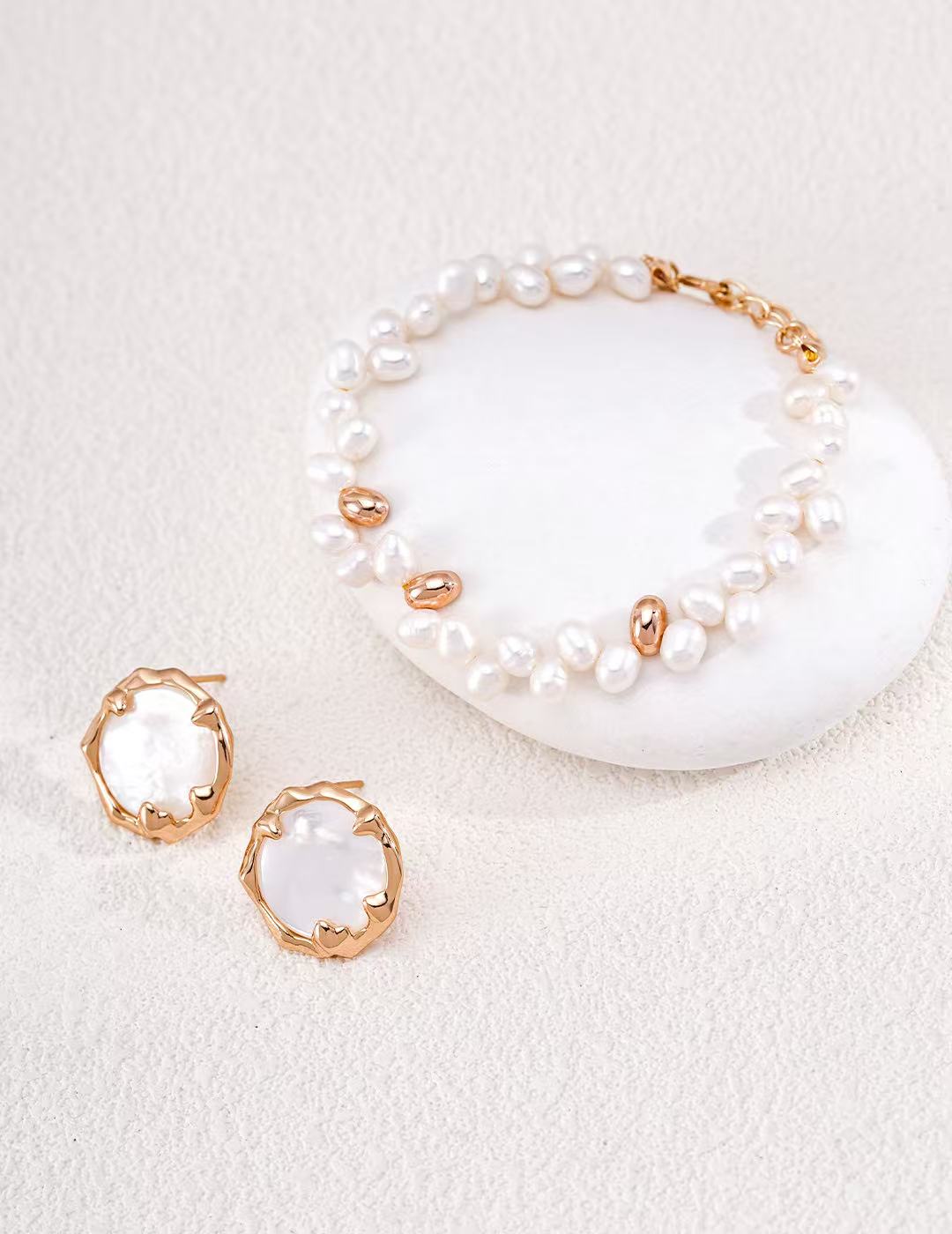 Gentle Days Bracelet