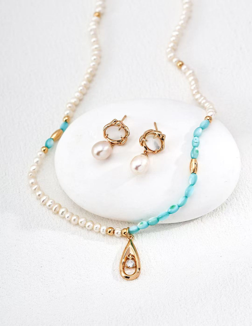 Cradle Drop Earrings