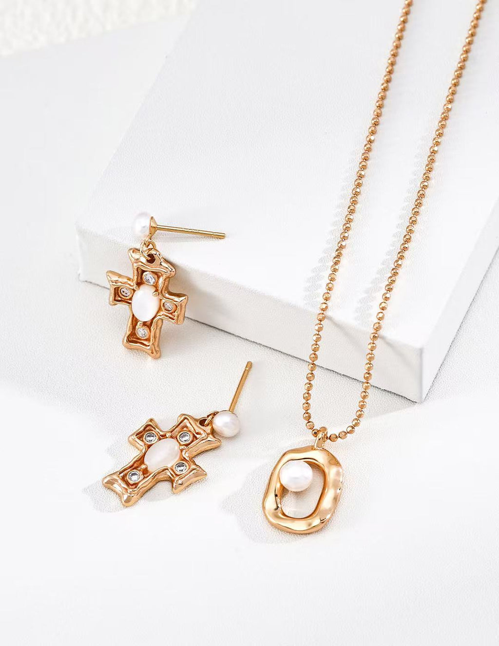 Starlight Shell Studs
