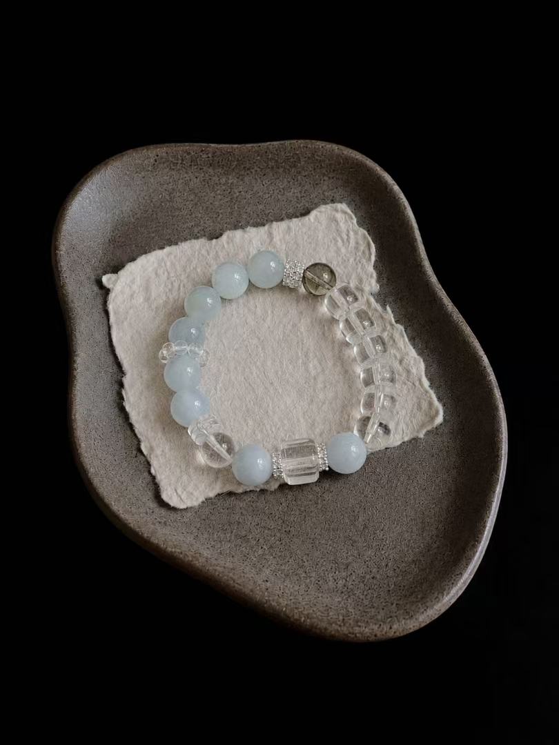 Clearing Mist Bracelet